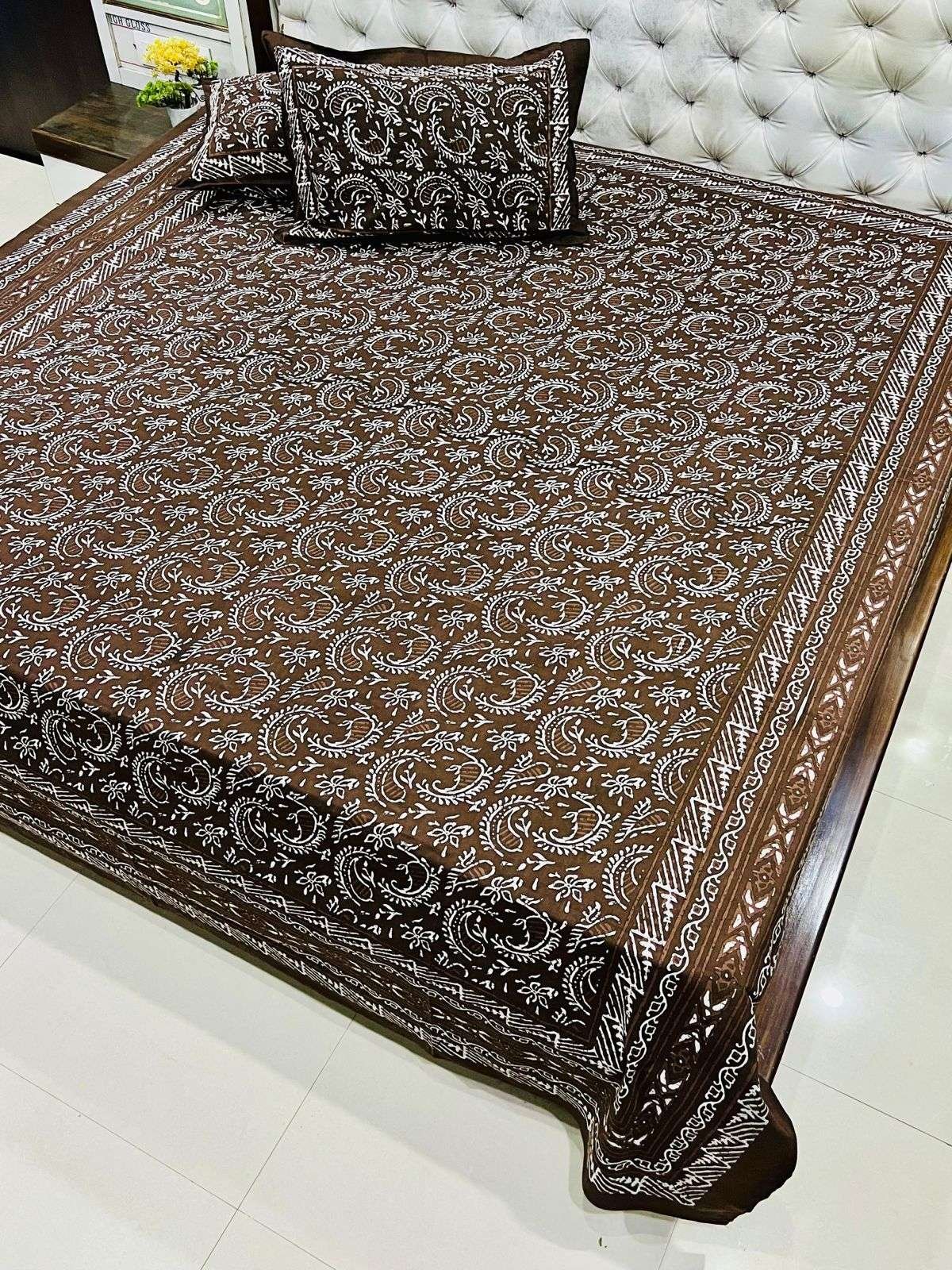 Daabu Print Double Standard Size Bedsheet with 2 Zipped Pillow Cover(90 inches by 108 inches)